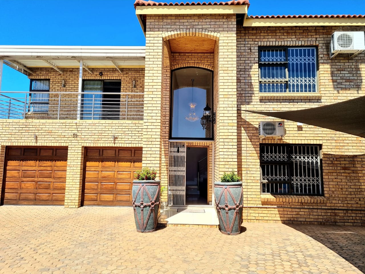 5 Bedroom Property for Sale in Roylglen Gardens Northern Cape